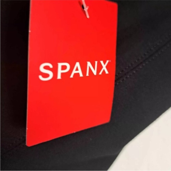 NWT SPANX Perfect Fit & Flare Classic Black Dress 20381R Size Medium - Picture 8 of 12